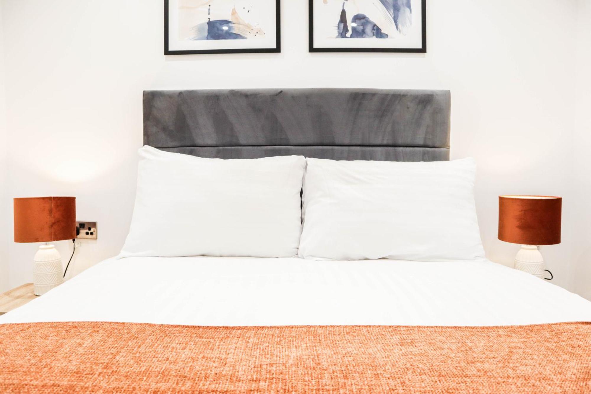 Modern 1-Bed Apartment In Buckinghamshire With Free Wifi, Parking & Garden High Wycombe Exterior foto